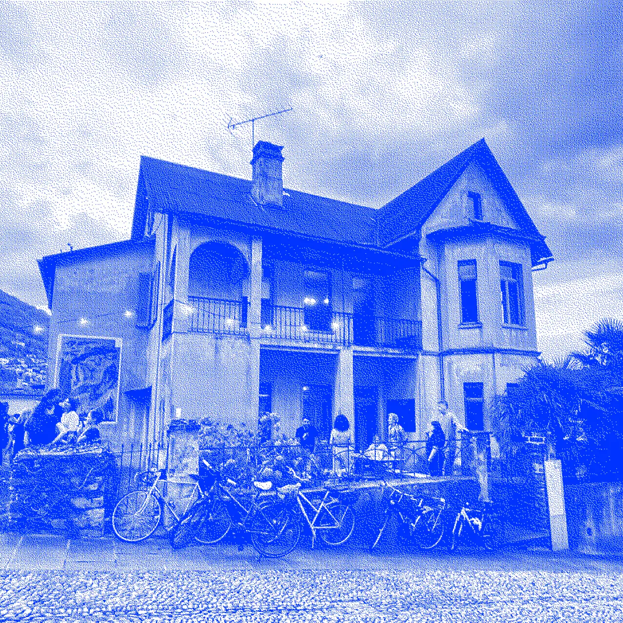 Casa Azul durante l'inaugurazione del Verzasca Foto Festival